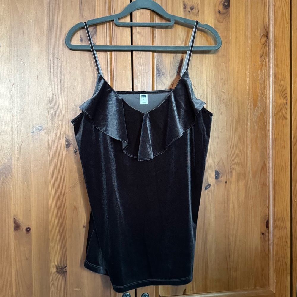 Old Navy Charcoal Gray Velvet Camisole with Ruffle Size M 18"26"